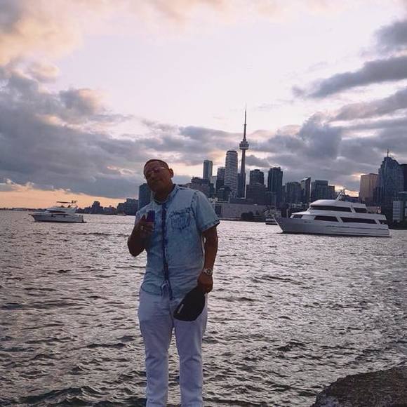 Meet your Posher, Fabian - Picture 1 of 1